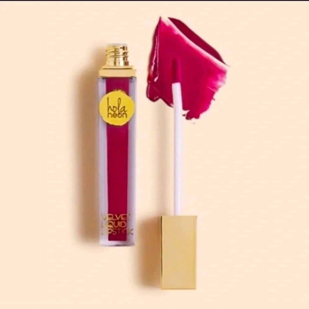 5 for 25⚡️Hola Neon Velvet Liquid Lipstick Gloss in FOMO Berry 6.5ml